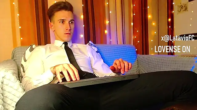 Midnighter  online show from December 19, 7:00 pm