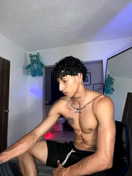 Snapshot of mike_casseano chatting on October 30, 3:08 am mike casseano online show from October 30, 3:08 am