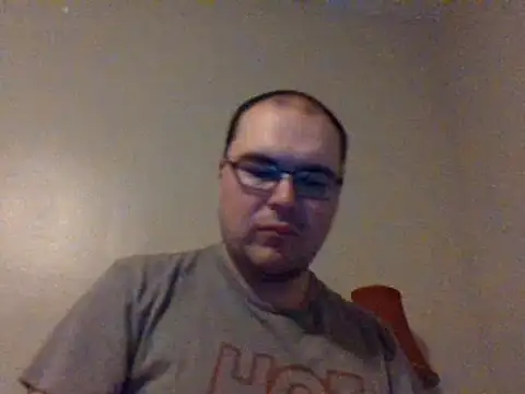 Snapshot of zman237 chatting on October 30, 2:13 am zman237 online show from October 30, 2:13 am