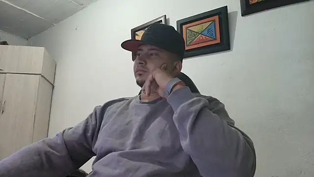 Snapshot of myke_andrade chatting on October 22, 5:22 am myke andrade online show from October 22, 5:22 am