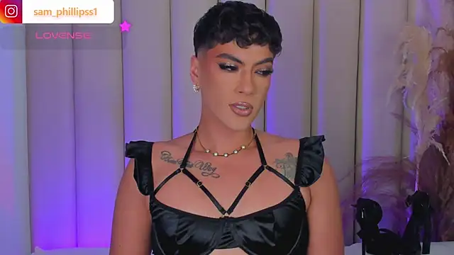 sam phillipss online show from December 5, 11:56 pm