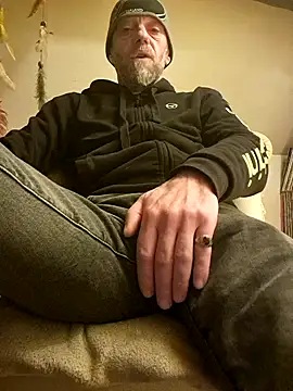 Snapshot of eddouxxx78 chatting on February 15, 2:11 pm eddouxxx78 online show from February 15, 2:11 pm