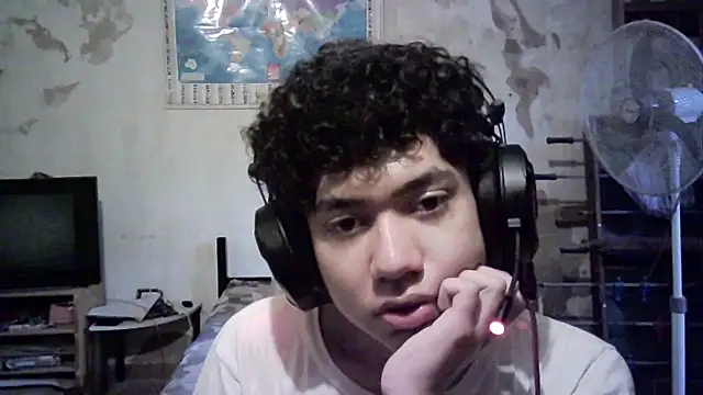 Emv2 online show from December 1, 10:02 pm