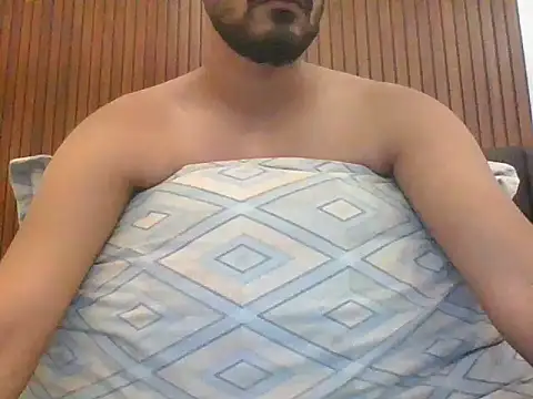 Snapshot of bigdickfuckuu chatting on September 23, 8:24 am bigdickfuckuu online show from September 23, 8:24 am