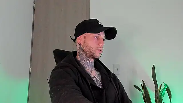  jamesleandros1 online show from February 17, 3:16 am