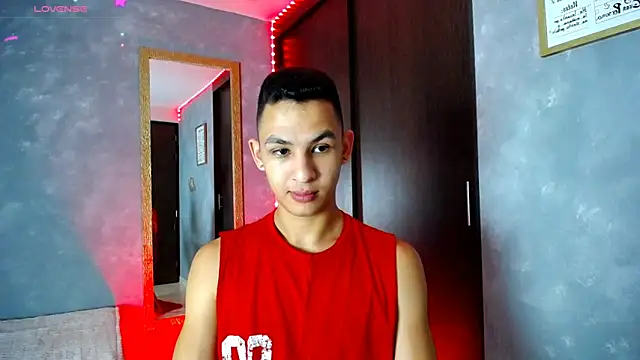 liuscast22 online show from February 8, 2:36 am