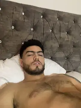 Paulwolf69 online show from February 26, 6:04 am