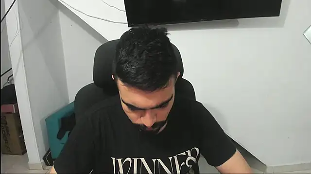 Lia-y-felipe online show from April 6, 9:37 pm