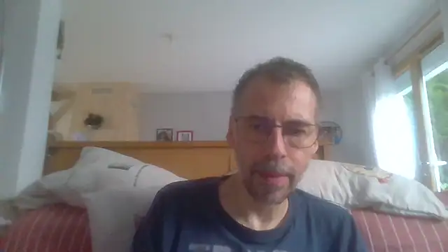 Snapshot of ptitcanard60600 chatting on September 14, 5:15 pm ptitcanard60600 online show from September 14, 5:15 pm