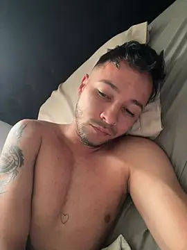 camilo gonzalez02 online show from December 26, 11:43 am