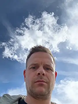 Danii0790 online show from April 6, 12:50 pm