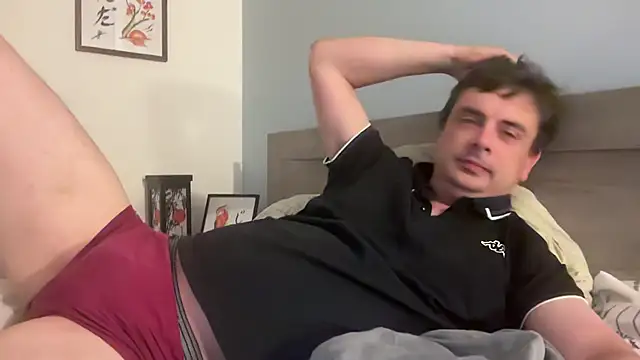 freddy0222222 online show from July 6, 9:16 pm