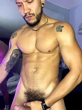 ARON TAYLER01 online show from November 22, 11:21 am