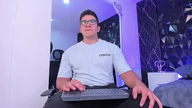 JeffDaltton online show from December 13, 8:15 pm