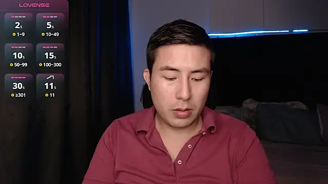 andrewmhilton  online show from December 14, 6:09 am