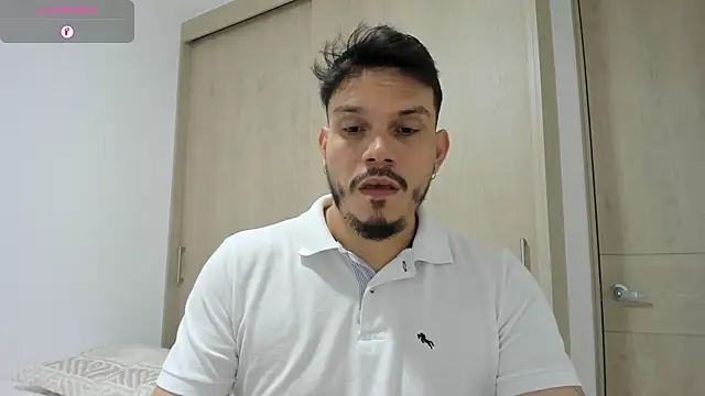 Snapshot of alejandro_stark chatting on February 15, 11:17 am alejandro stark online show from February 15, 11:17 am