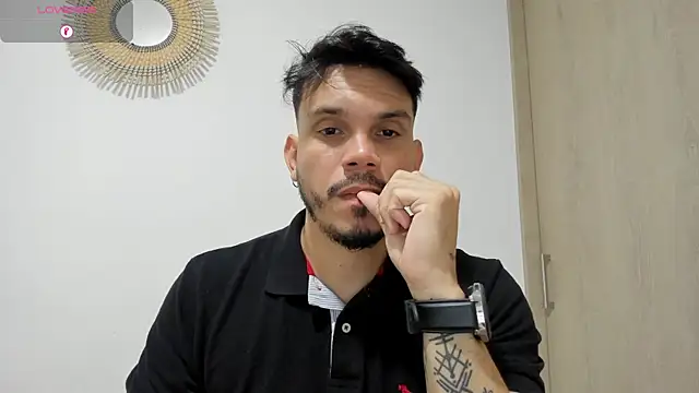 Snapshot of alejandro_stark chatting on December 7, 4:09 am alejandro stark online show from December 7, 4:09 am