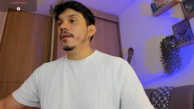 alejandro stark online show from July 12, 11:01 am
