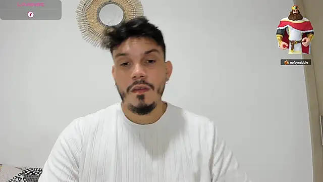 Snapshot of alejandro_stark chatting on January 2, 12:46 pm alejandro stark online show from January 2, 12:46 pm
