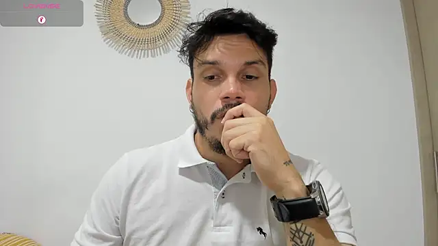 Snapshot of alejandro_stark chatting on January 21, 5:39 am alejandro stark online show from January 21, 5:39 am