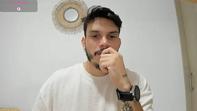 Snapshot of alejandro_stark chatting on December 27, 10:01 am alejandro stark online show from December 27, 10:01 am