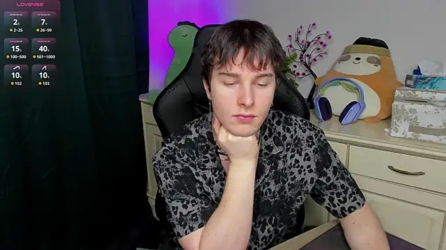 Vincent Strong online show from February 9, 10:31 am