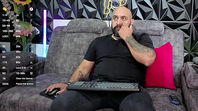 JD-69 online show from February 5, 7:10 pm