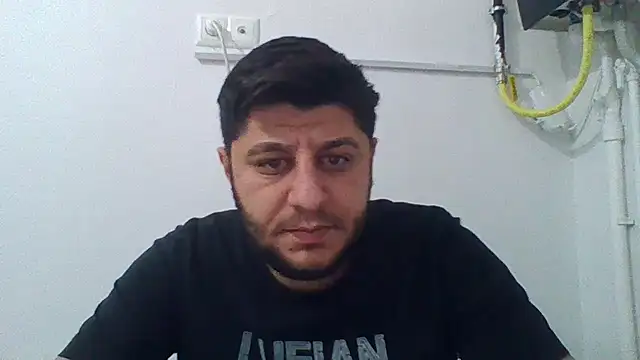 Snapshot of erkekkkadam chatting on February 22, 8:15 pm erkekkkadam online show from February 22, 8:15 pm