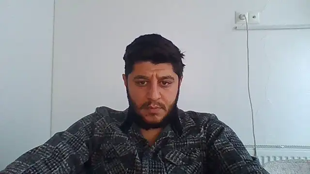 Snapshot of erkekkkadam chatting on December 24, 1:17 pm erkekkkadam online show from December 24, 1:17 pm