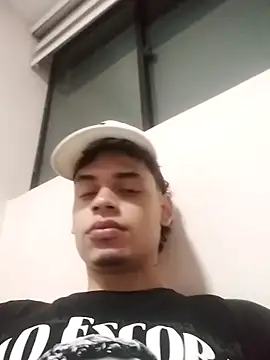 cristopher maclean online show from March 1, 2:11 am