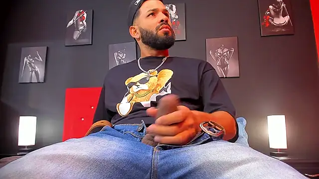 Thiagogomez online show from January 18, 12:26 pm