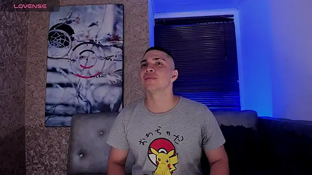 Snapshot of JUANDIAMONDS98 chatting on December 6, 3:00 pm JUANDIAMONDS98 online show from December 6, 3:00 pm