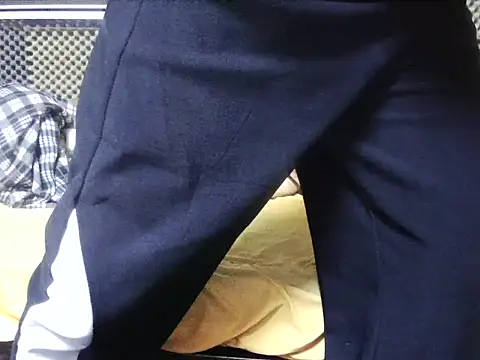 Arabeyes online show from November 11, 8:25 pm