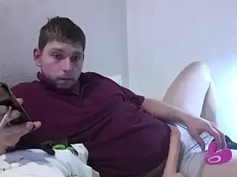 Snapshot of lecksklavehard chatting on December 6, 12:45 am lecksklavehard online show from December 6, 12:45 am
