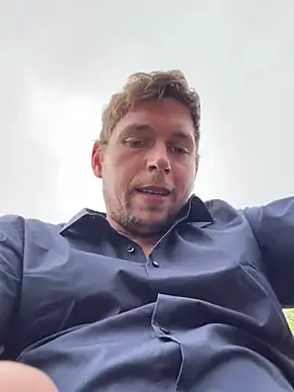 Snapshot of lecksklavehard chatting on October 3, 9:47 am lecksklavehard online show from October 3, 9:47 am