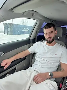 ElChapoGuzman95 online show from January 10, 7:56 am