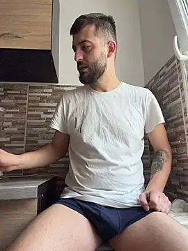 ElChapoGuzman95 online show from February 3, 6:51 am