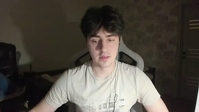 Knuckles17 online show from March 28, 5:13 pm