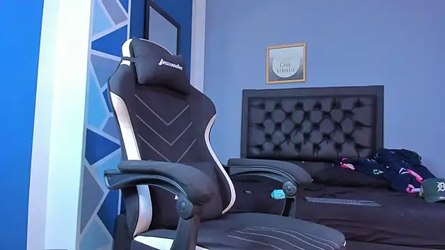 alex oficial online show from February 6, 6:10 am