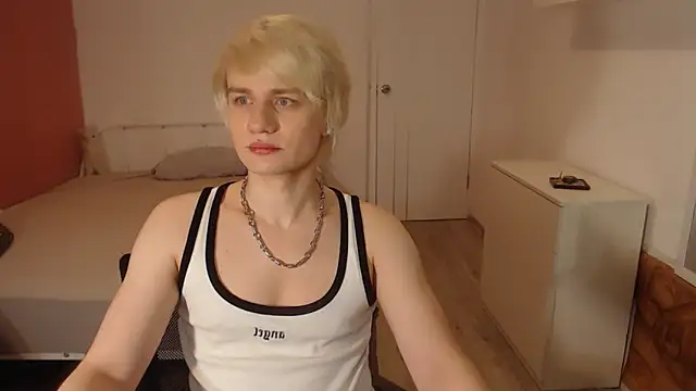 Oliver sweet  online show from February 5, 1:56 am